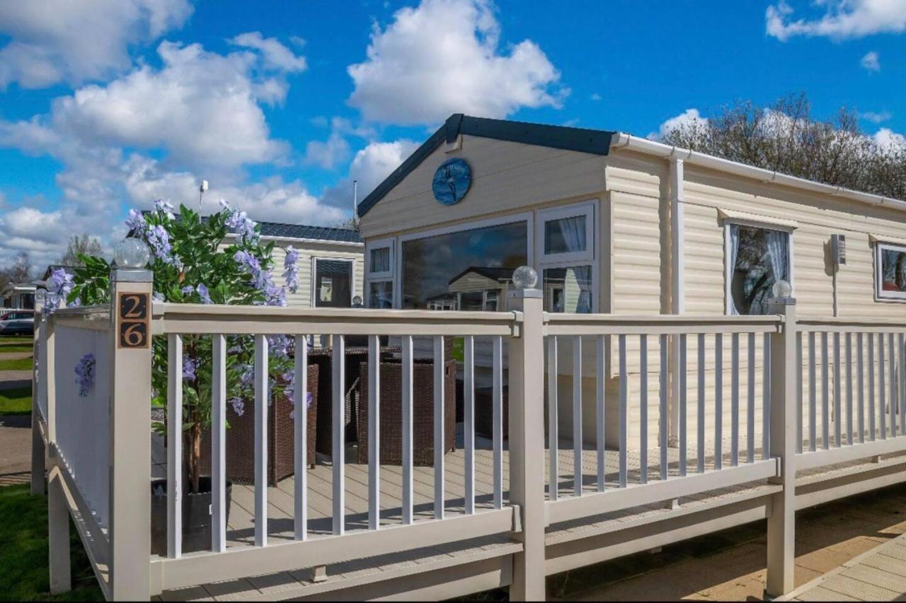 Tattershall Lakes Private Hot Tub Lodge - Sleeps 6 Линкольн Экстерьер фото